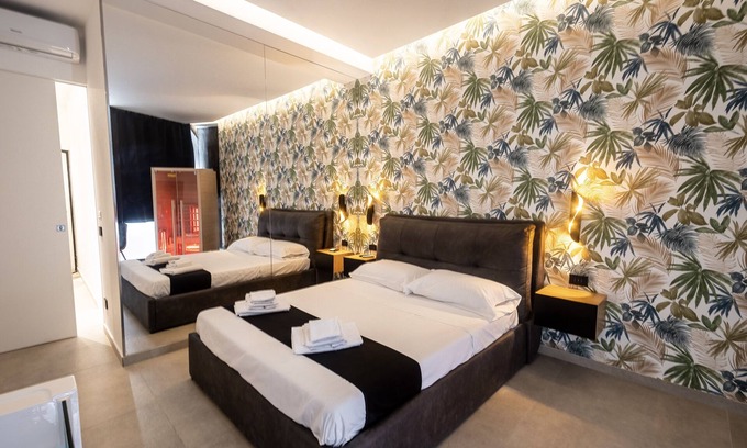 Borgo Vecchio House | Suite with hot tub and sauna 3 minutes from downtown
