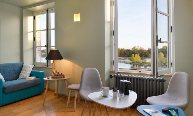 Orleans Bed & Breakfast | Suites du Cabinet Vert