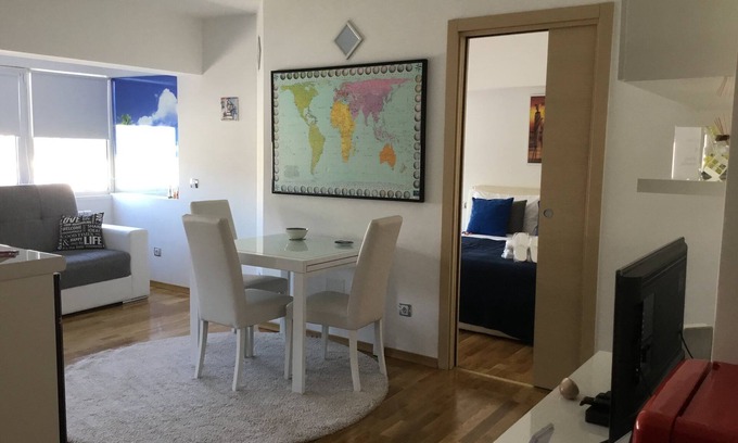 Iasi Condo | Suites " OASI " of 60 square meters equipped with all the comforts with service from Hotel