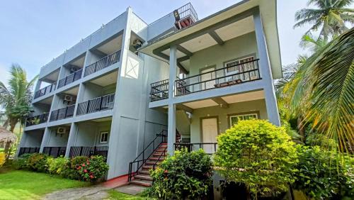 Santa Magdalena Hotel | Suki Beach Resort 3 Storey Bldg Standard Aircon Room