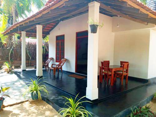 Kudawa Villa | Sulashika Beach House