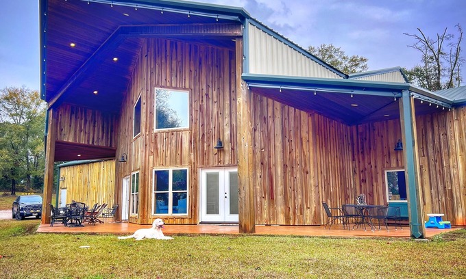 Midland City House | Suma Ridge: Right Outside Dothan