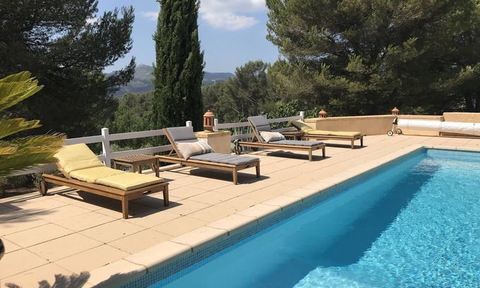 La Bouilladisse Other | Summer 2024, between hills and calanques, a foretaste of Provence