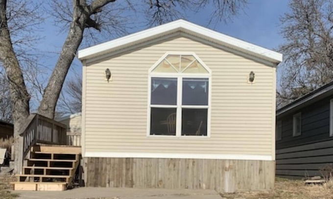 Hamlin County House | Summer Fun! Lake Poinsett. Lakefront! Private Dock. 2 bed 2 bath