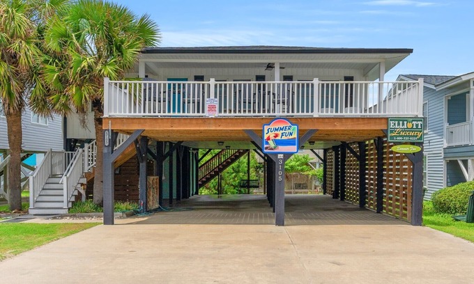 Cherry Grove Beach House | Summer Fun, Steps from Beach in Cherry Grove with Ocean Views