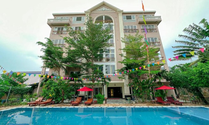 Krong Kaeb Resort | Summer Resort