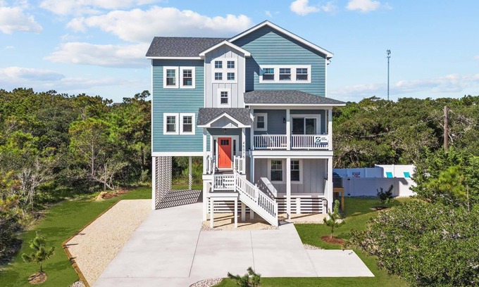 Buxton House | SUMMER SAVINGS-Oceanside - Private Pool, Game Room, Hot Tub, Nearby Beach Access