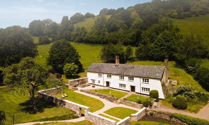Bampton Apartment | Summergreen Farmhouse - Luxury Cottages