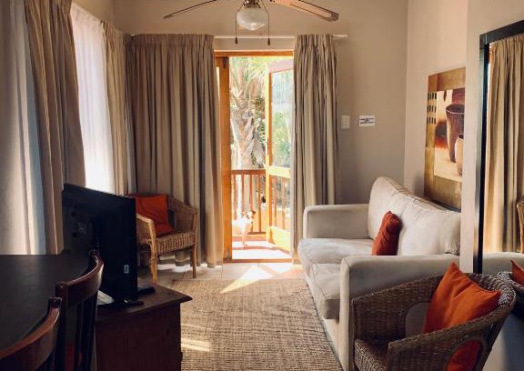 Pollok Beach House | Summerstrand Beach Lodge