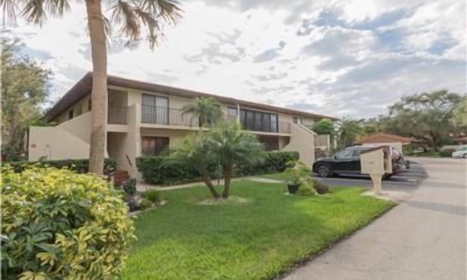Trailer Estates Condo | ⚓Sun Eagle Condo! Cozy condo w/workspace and community pool!⚓🌅