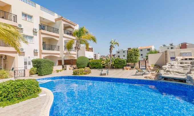 Universal Apartment | Sun Island Apartment