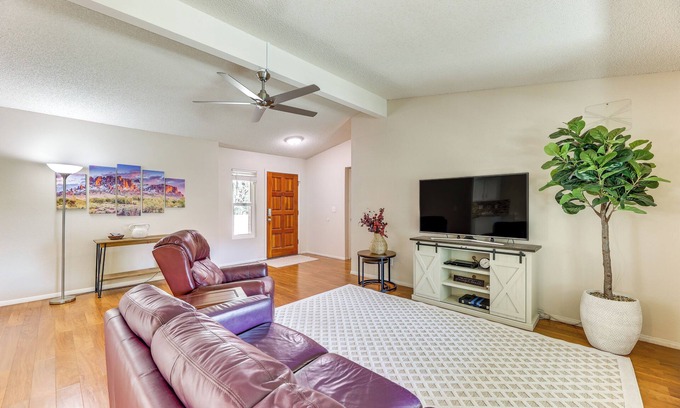 Sun Lakes House | Sun Lakes Home w/3 Pools in Retirement Community