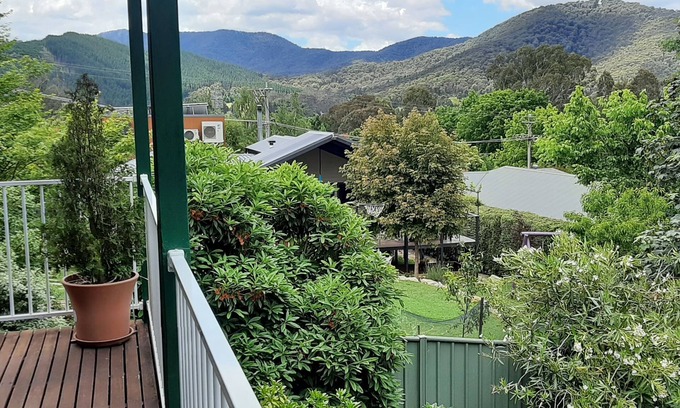 Bright House | Sun Peaks in Bright, home with a view