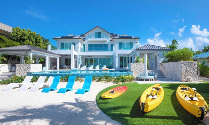 Rum Point Villa | Sun Rays by Grand Cayman Villas