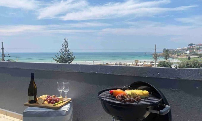 Fish Hoek Apartment | Sun, Sea & Sand | Beachfront Stay w/Garage