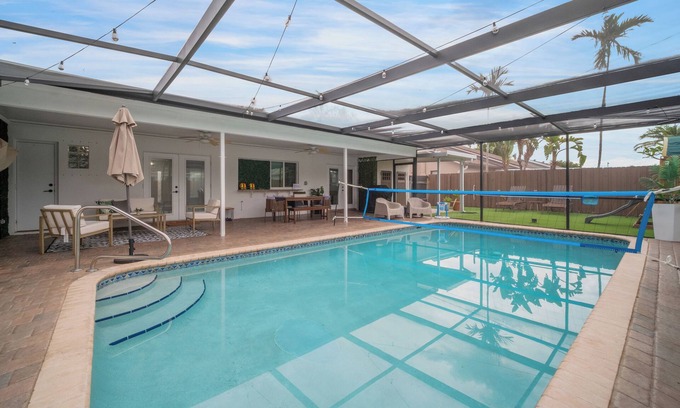 Sunrise House | Sun-Soaked FLL Getaway Pool BBQ Near Beaches