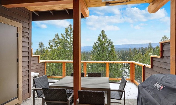 Cle Elum House | Suncadia 2 Bdrm with Patio Overlooking the Mountains