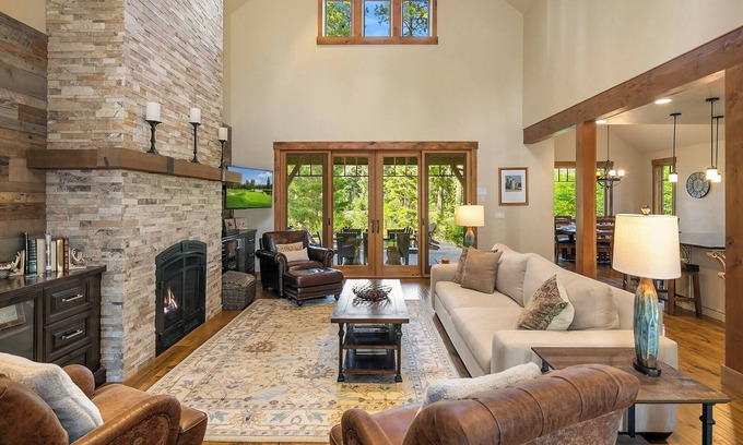 Cle Elum House | Suncadia's Best! Three Sisters Lodge * 3 Masters * Game Room * Hot Tub * Pets