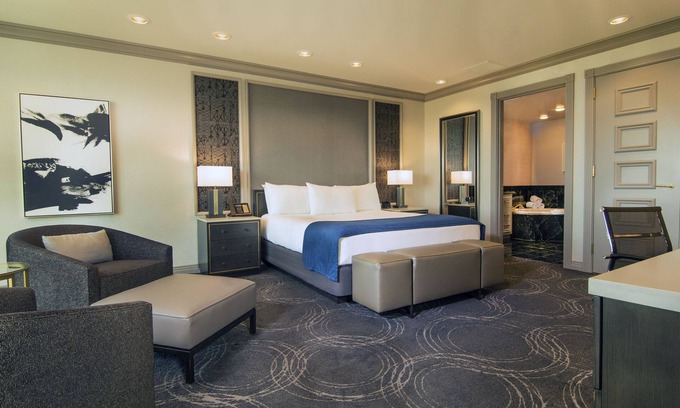 Queensridge Resort | Suncoast Hotel and Casino