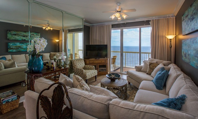 Miramar Beach Condo | Sunday-Sunday,2BR, Bunkroom, 2Full Bath's. Beach Chairs Included, 3 NITE MINIMUM