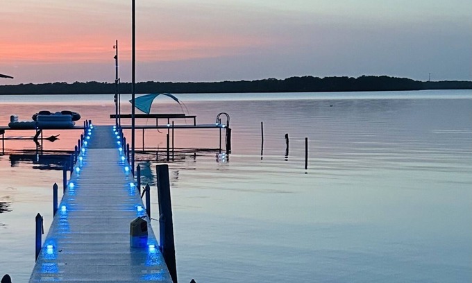 Wills Point House | Sundown @ Casa Lago, Waterfront House w/Boat Dock