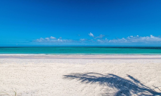 Savannah Sound Villa | Sundowner Villa 4 Bedroom Villa