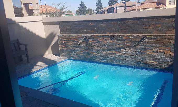 Vanderbijlpark House | Sunflower Guesthouse