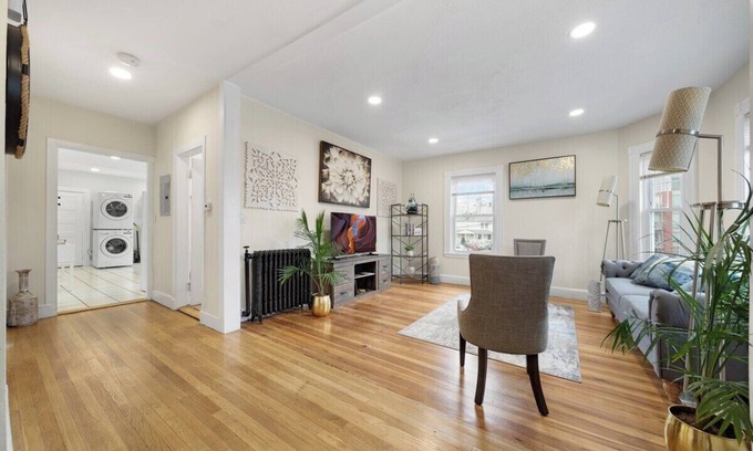 Allston Apartment | Sunlit Corner Room in Shared Apt Near Everything