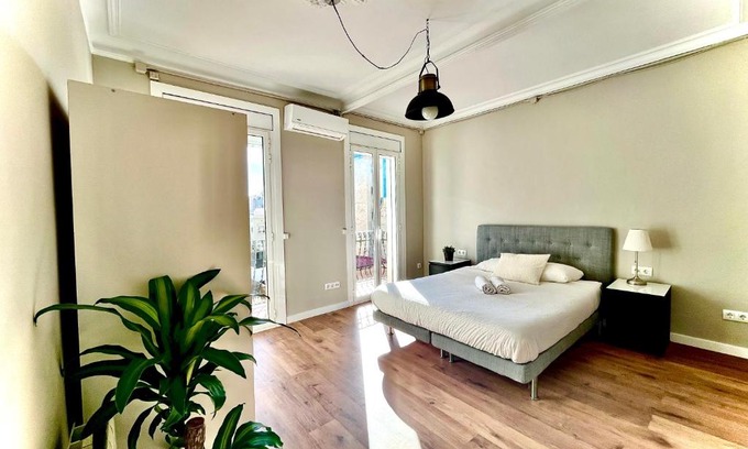 la Vila de Gracia Apartment | Sunny apartment Gracia - Joanic Renovated