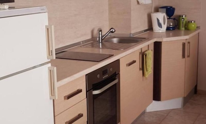 Smolyan Apartment | Sunny Apartment With a Wonderful View - Parking