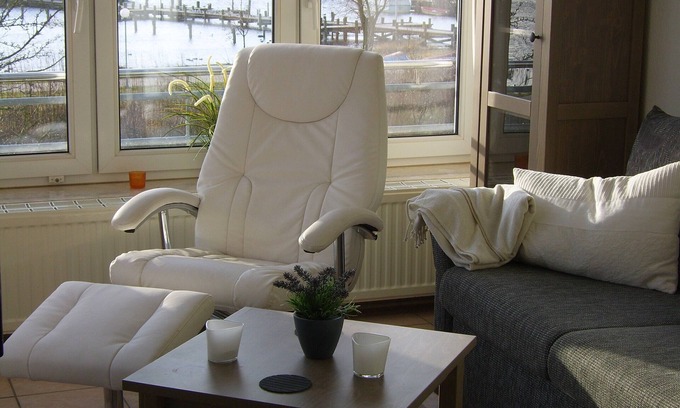 Alt Gaarz Apartment | Sunny apartment with panoramic views of the lagoon, 100 m from the beach