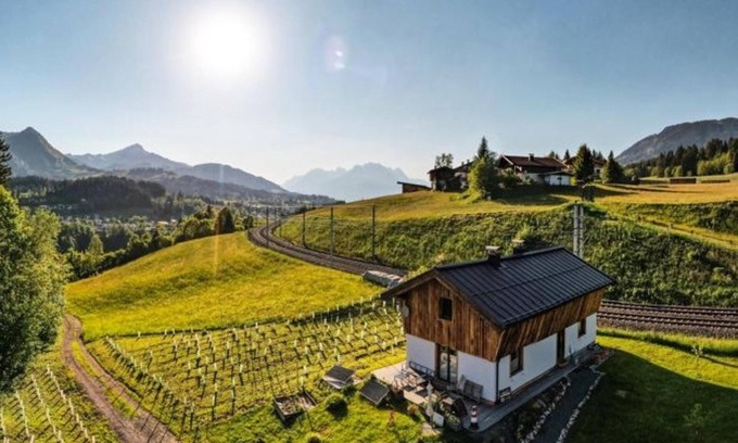Fieberbrunn House | Sunny chalet in secluded location with vineyard