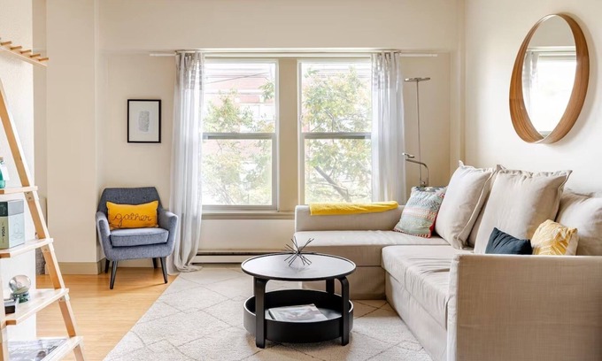 Broadway Condo | Sunny & Decorative Capitol Hill Apt