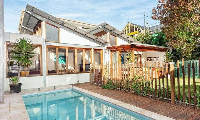 Tamarama Apartment | Sunny Family Beach House