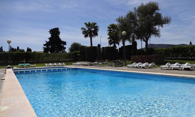 Cala Bona Apartment | Sunny Gardenia Apt- Pool-nr Beach-2 bedroom-2 bathroom-AC-Wifi-Private Sunbeds