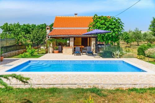 Zemunik Donji House | Sunny house