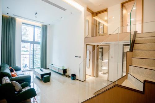 Beijing Road Apartment | Sunny International Apartment From Beijing Road