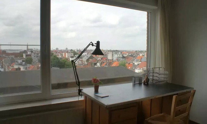 Borgerhout Apartment | Sunny Rooftop Apartment