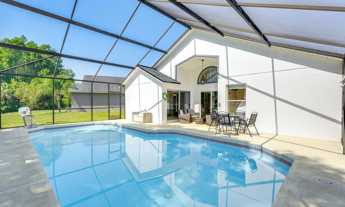 Davenport Lakes House | Sunny Skies & Disney Days: Davenport Home w/Pool!