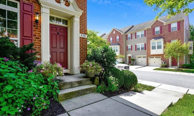Ellicott City House | Sunny Townhome/4Br/2.5Bath