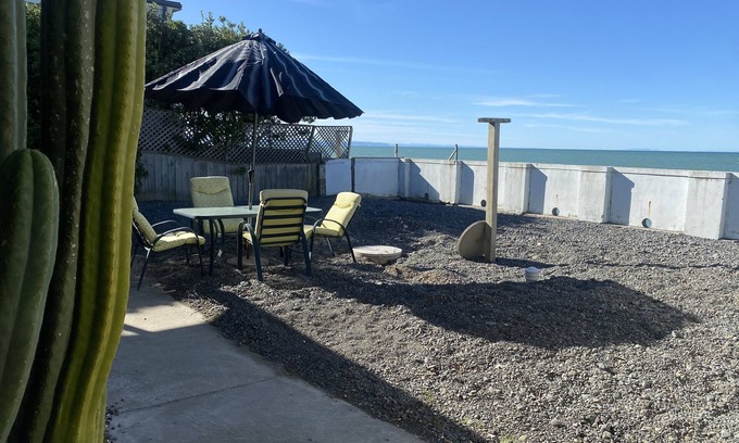 Haumoana Cottage | Sunrise Cottage
