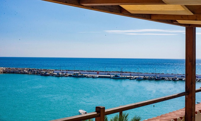 Ireon Hotel | Sunrise Hotel