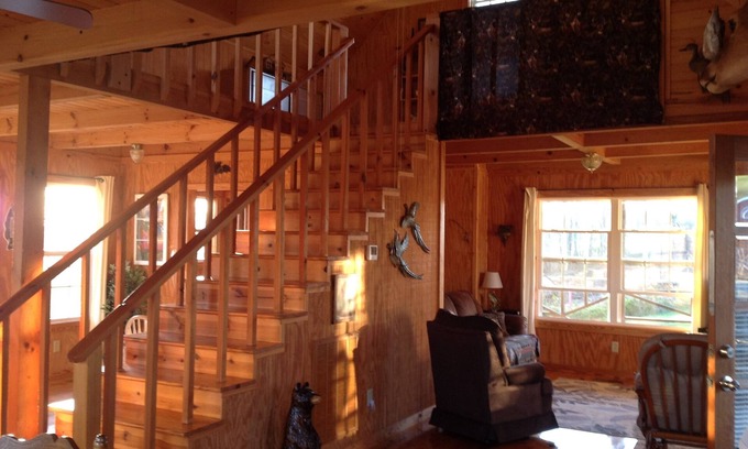 McMinnville Cabin | Sunrise Mountain Cabin with the most amazing view