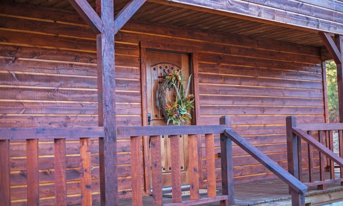 Octavia Cabin | Sunrise Sanctuary: Amazing Mountain Sunrise View,Hot Tub,Hammock,Fireplace