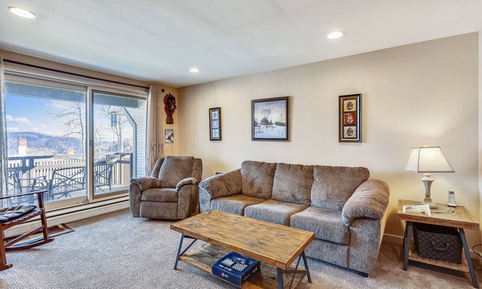 Central Vermont- Killington Condo | Sunrise Timberline I7 Quaint 2 bedroom Sunrise Timberline I7 Ski to/from. Pets welcome