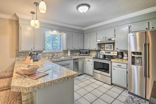 Rockwell House | Sunroom and Yard Charming Hot Springs Home!