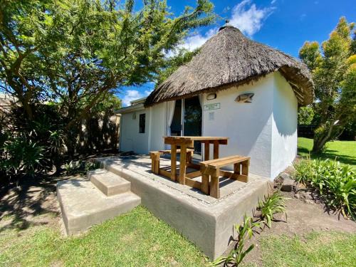 Mdumbi House | Sunset Bed and Breakfast
