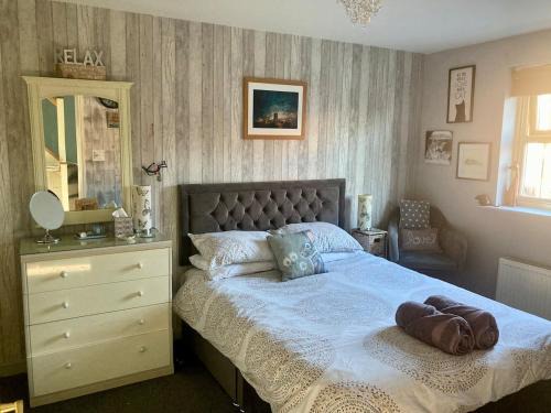 North Wheatley House | Sunset garden retreat