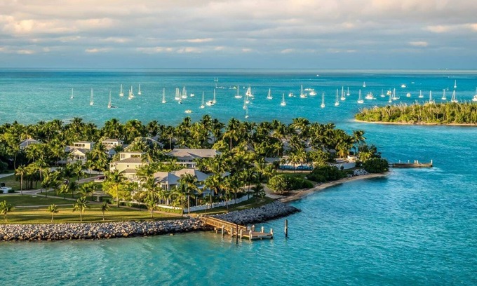 Florida City House | Sunset Haven: Beach Isle House FL Keys MIA Marina