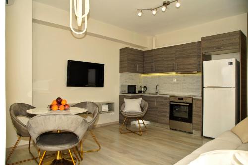 Peiraiki Apartment | Sunset Haven Piraeus